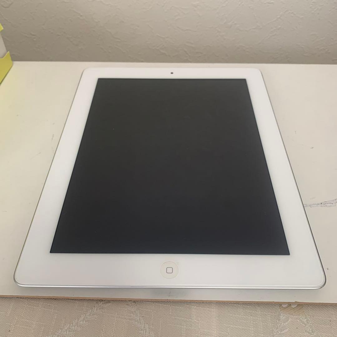 【美品】Apple iPad 11インチ64GB 第2世代　ケーブル付　ケース