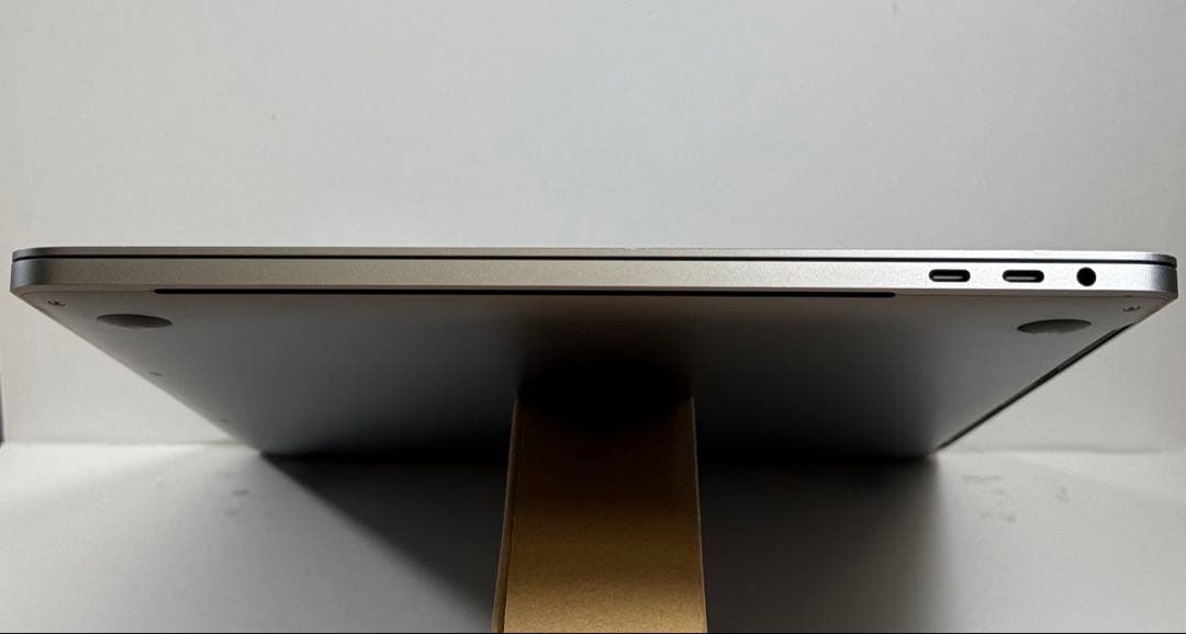 MacBook本体 Apple MacBook Pro 15 2019 i7/16GB/500GB