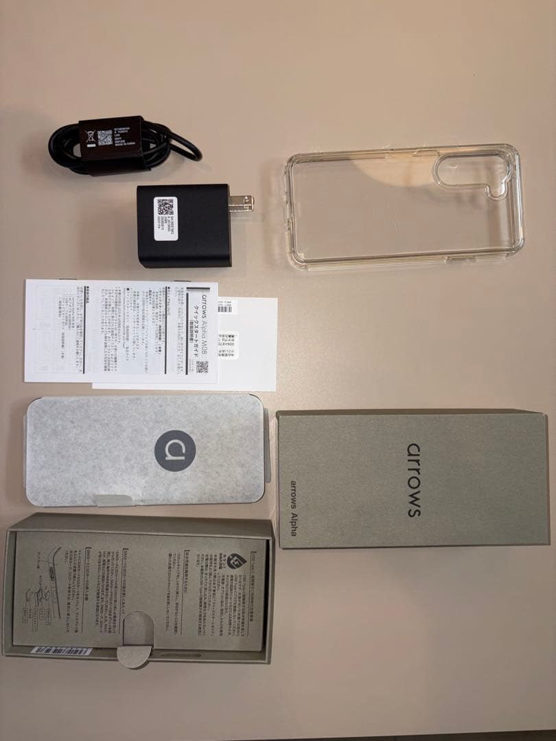 arrows Alpha ホワイト SIMフリー 中古品 初期化済