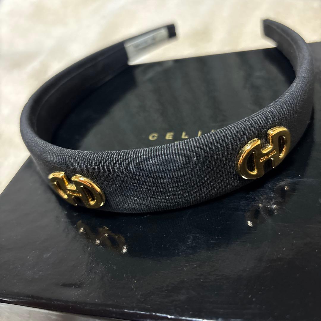 CELINE セリーヌ　ロゴ入り　ブラック カチューシャ