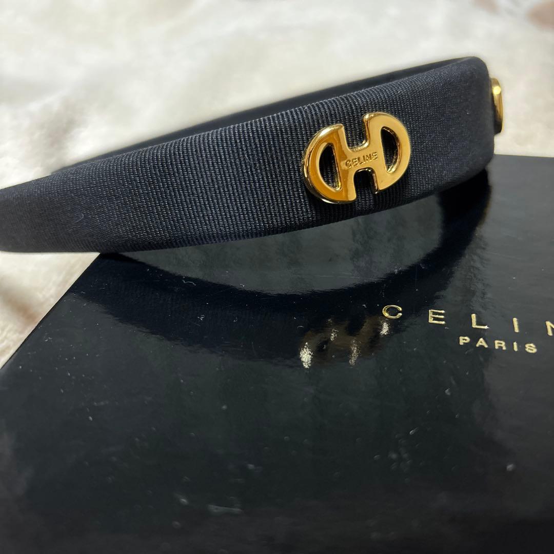 CELINE セリーヌ　ロゴ入り　ブラック カチューシャ