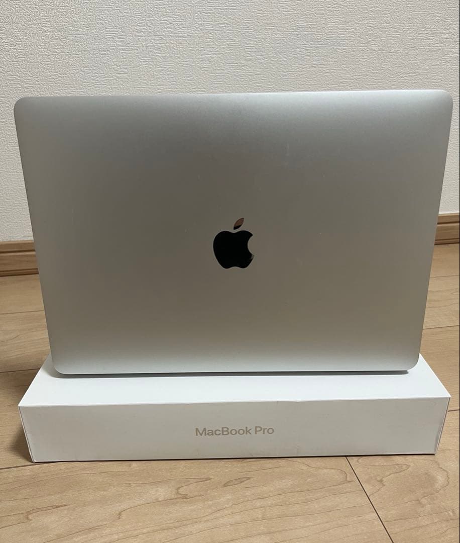 えりかさん専用　MacBookPro2020 13インチ/i7/32GB/1TB
