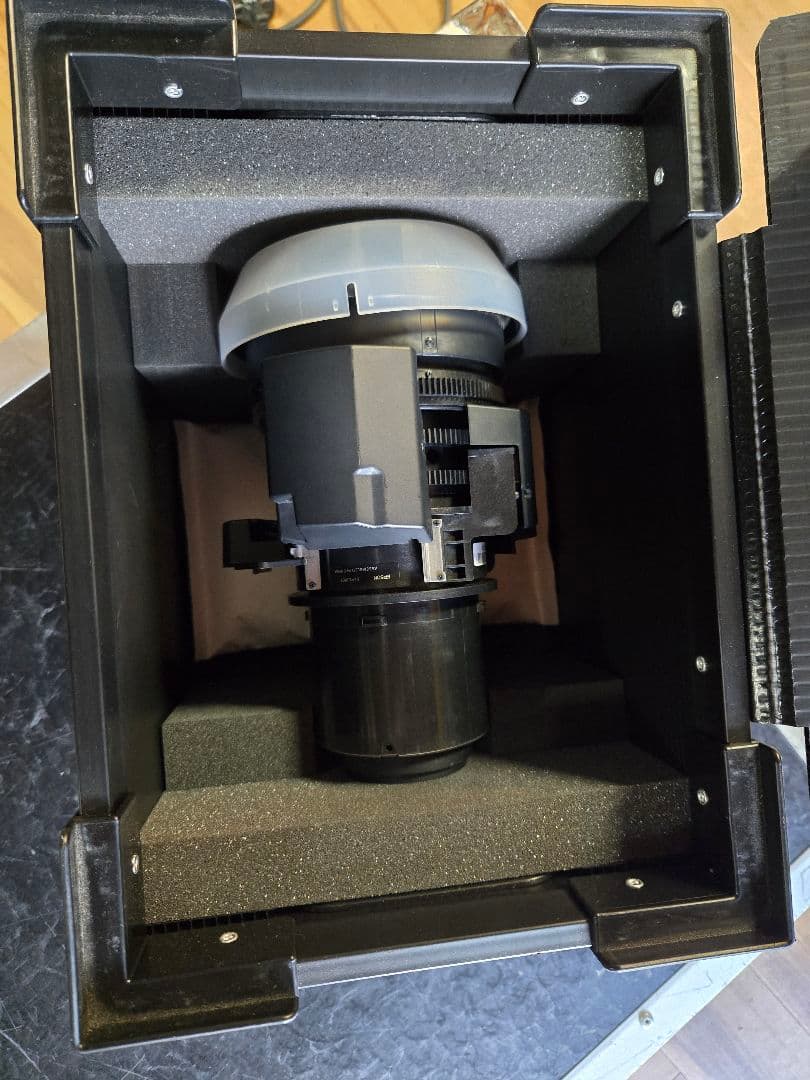 プロジェクター Epson ELPLW05