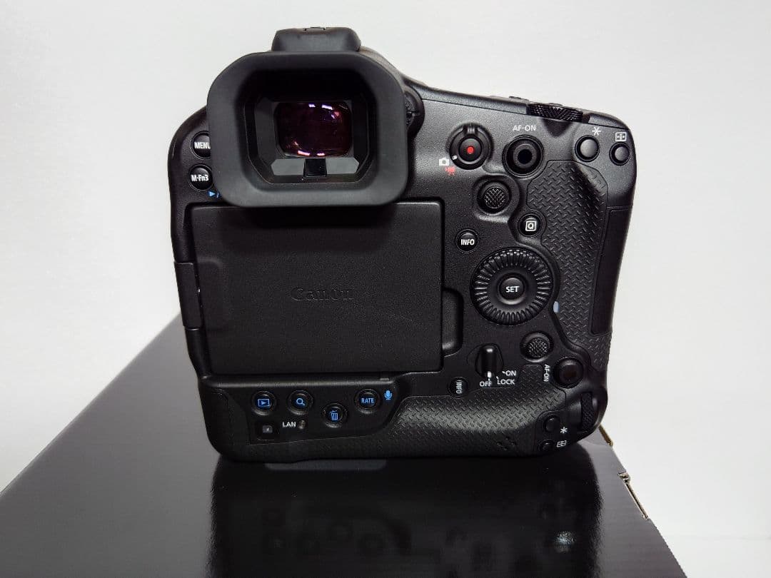 渡*輔様 【極上美品】Canon EOS R1