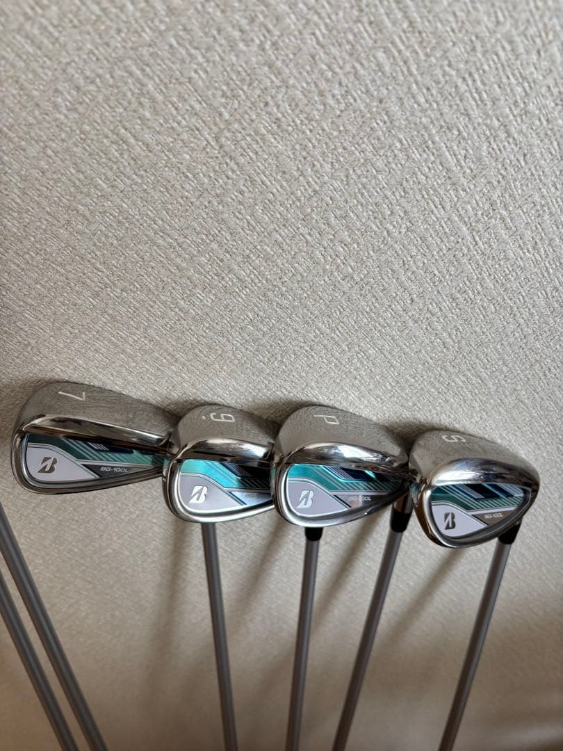 ブリヂストン レディース キャディバッグ付きゴルフクラブセット