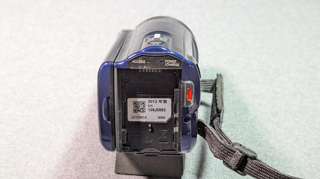 ★JVC GZ E565-A★FHDビデオカメラ★バッテリ2個　SD32GB付き