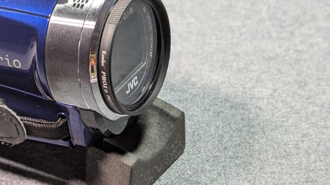 ★JVC GZ E565-A★FHDビデオカメラ★バッテリ2個　SD32GB付き