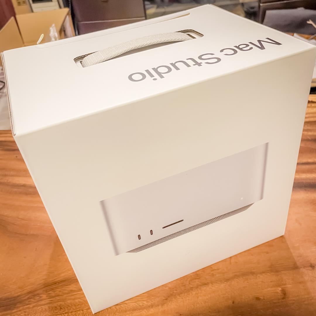 Mac Studio M1Max GPU32 メモリ64GB SSD 4TB