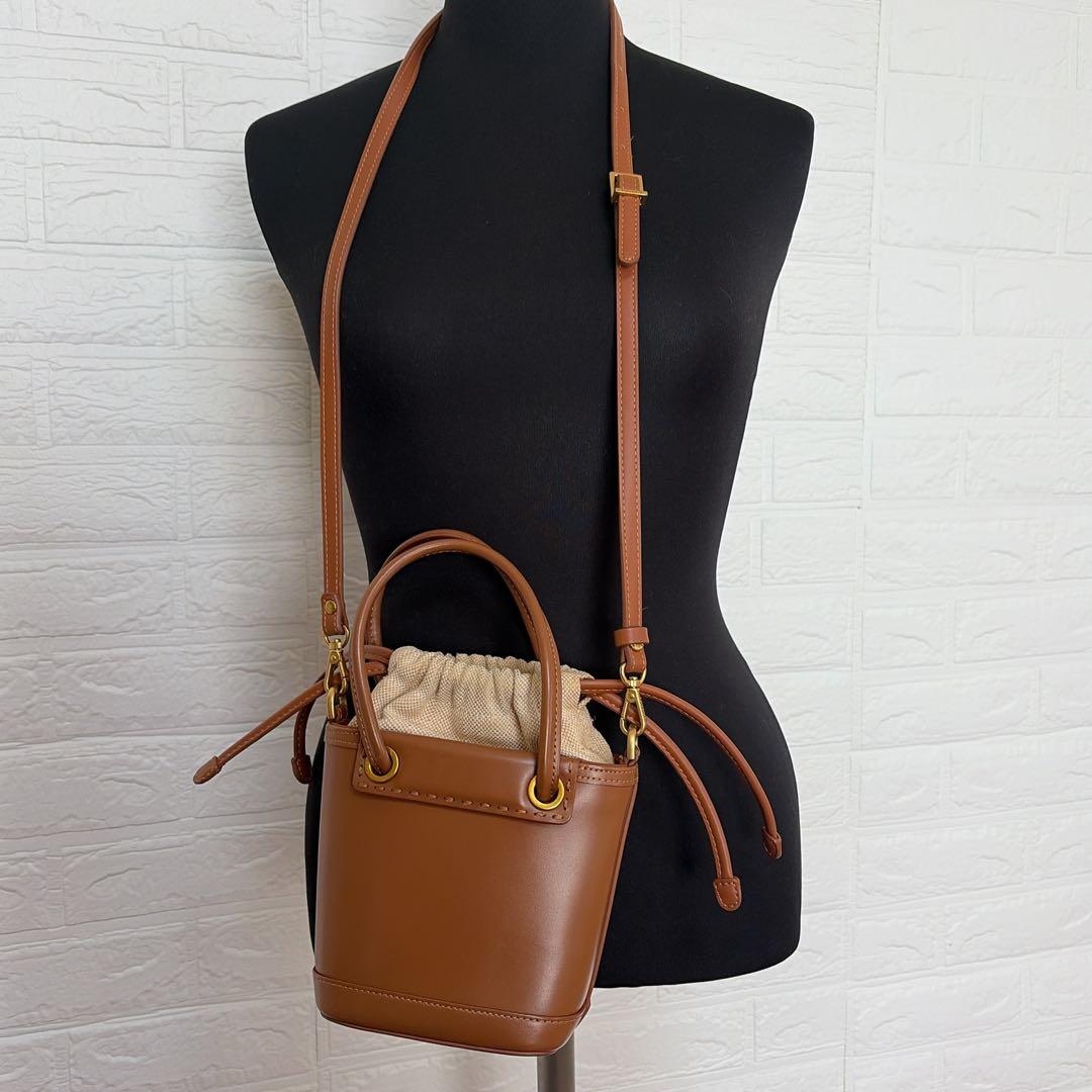 美品！STACCATO（スタッカート） ドローストリングスモールバッグ 巾着