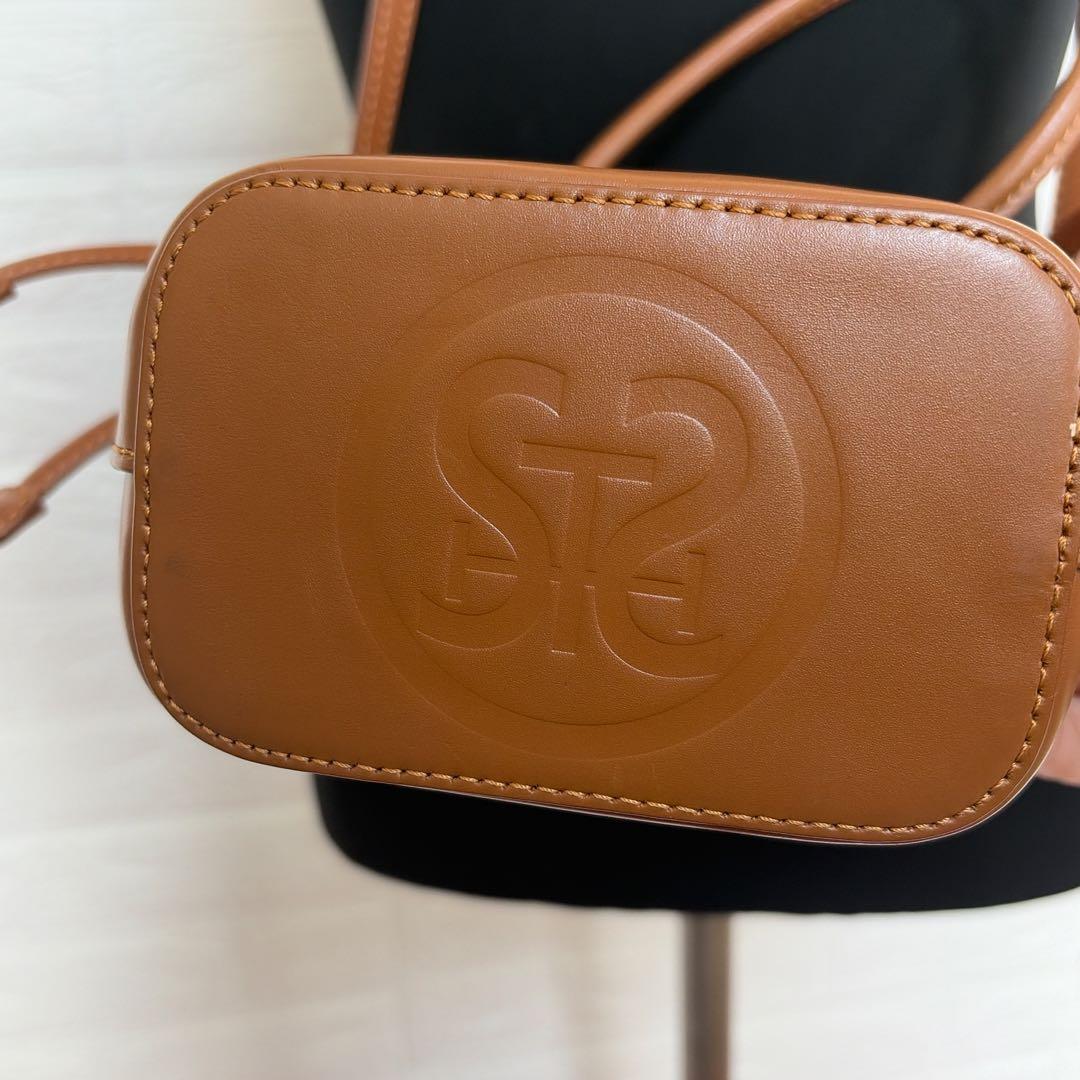 美品！STACCATO（スタッカート） ドローストリングスモールバッグ 巾着