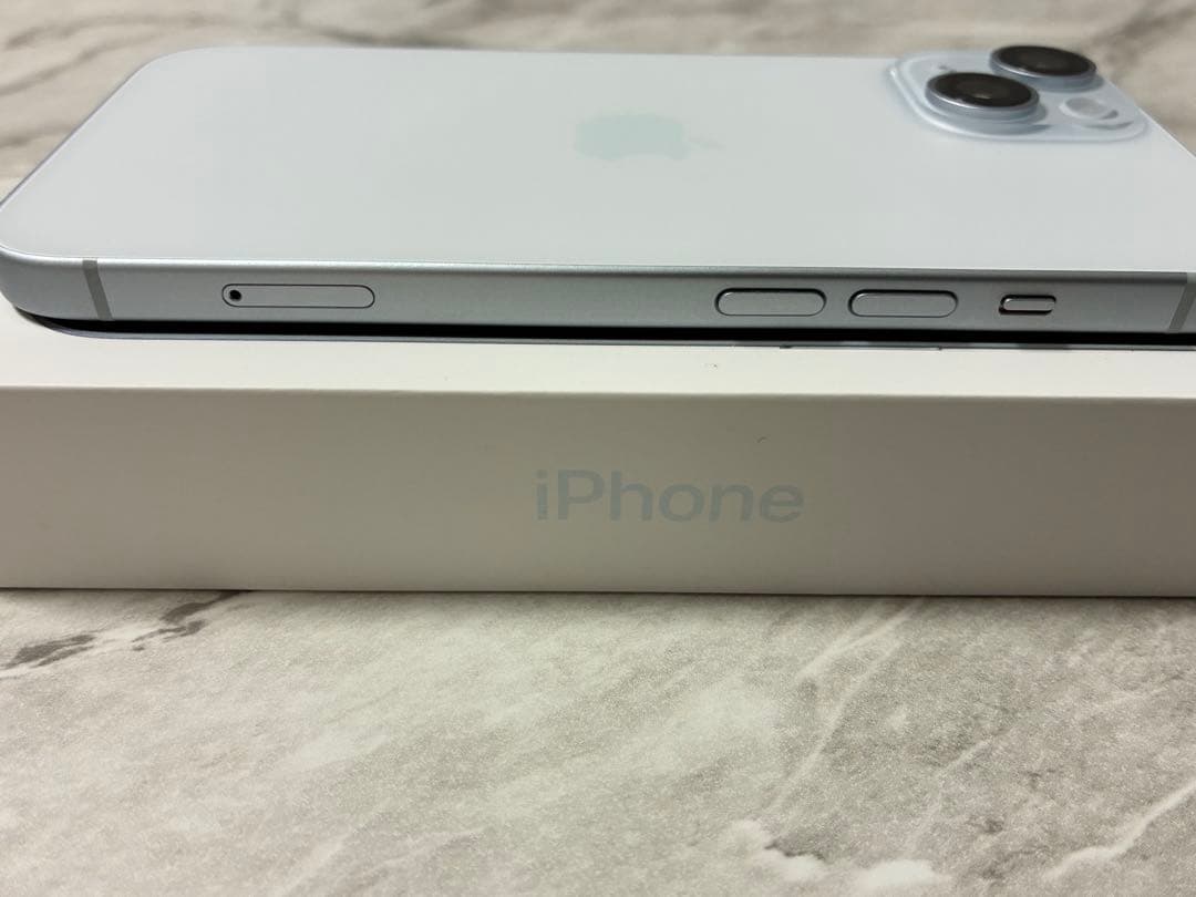 iPhone 15 Blue 128GB SIMフリー