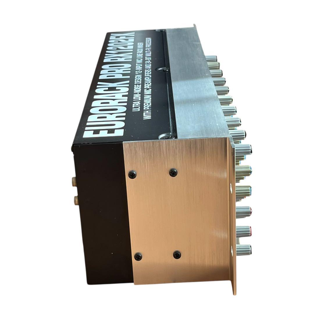 ラインミキサー Behringer eurorack pro RX1202FX