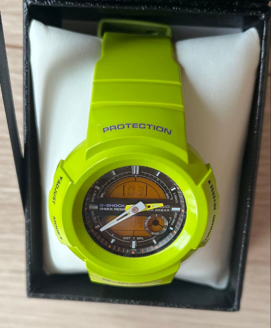 【美品】G-SHOCK AW-582SC-3AJF