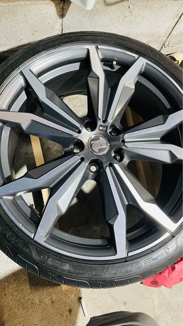 20インチ スポークデザイン ホイールセット