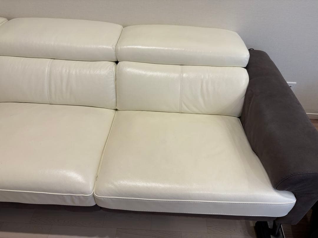 と*次様 東京インテリア電動カウチソファ