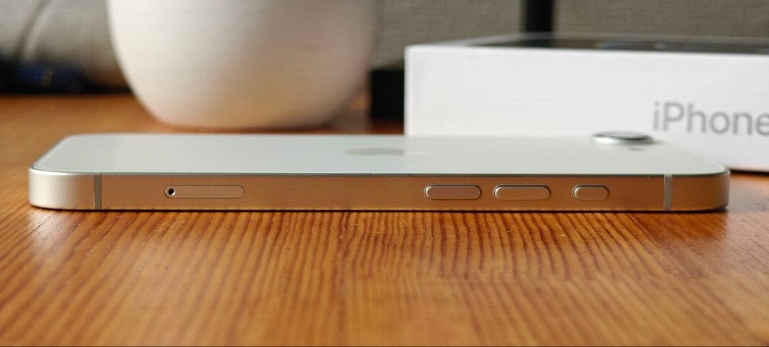 【24H発送】iPhone 16e ホワイト 128GB 韓国版 物理SIM対応