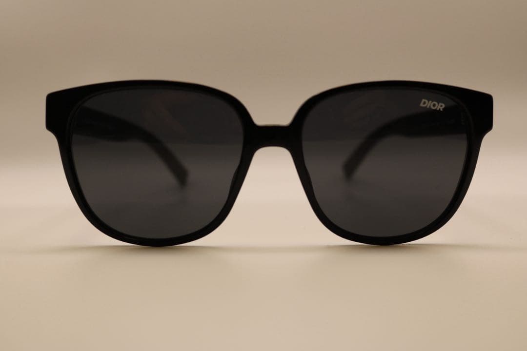 極美品　DIOR ディオール　ブラック ロゴ　サングラス ケース付き