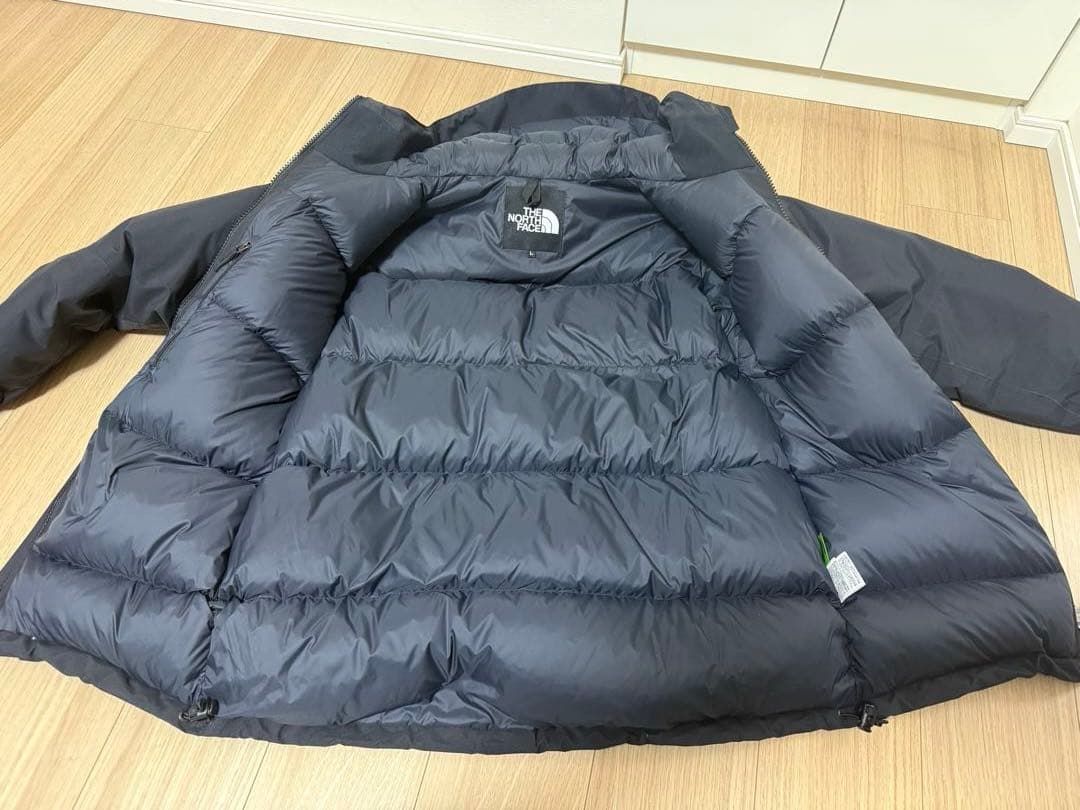 マウンテンダウンジャケット　THE NORTH FACE ブラックＮＤ92237
