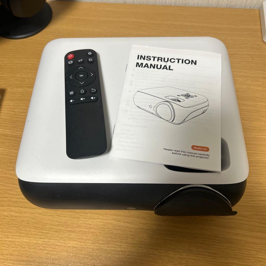 プロジェクター本体 リモコン・取扱説明書付き