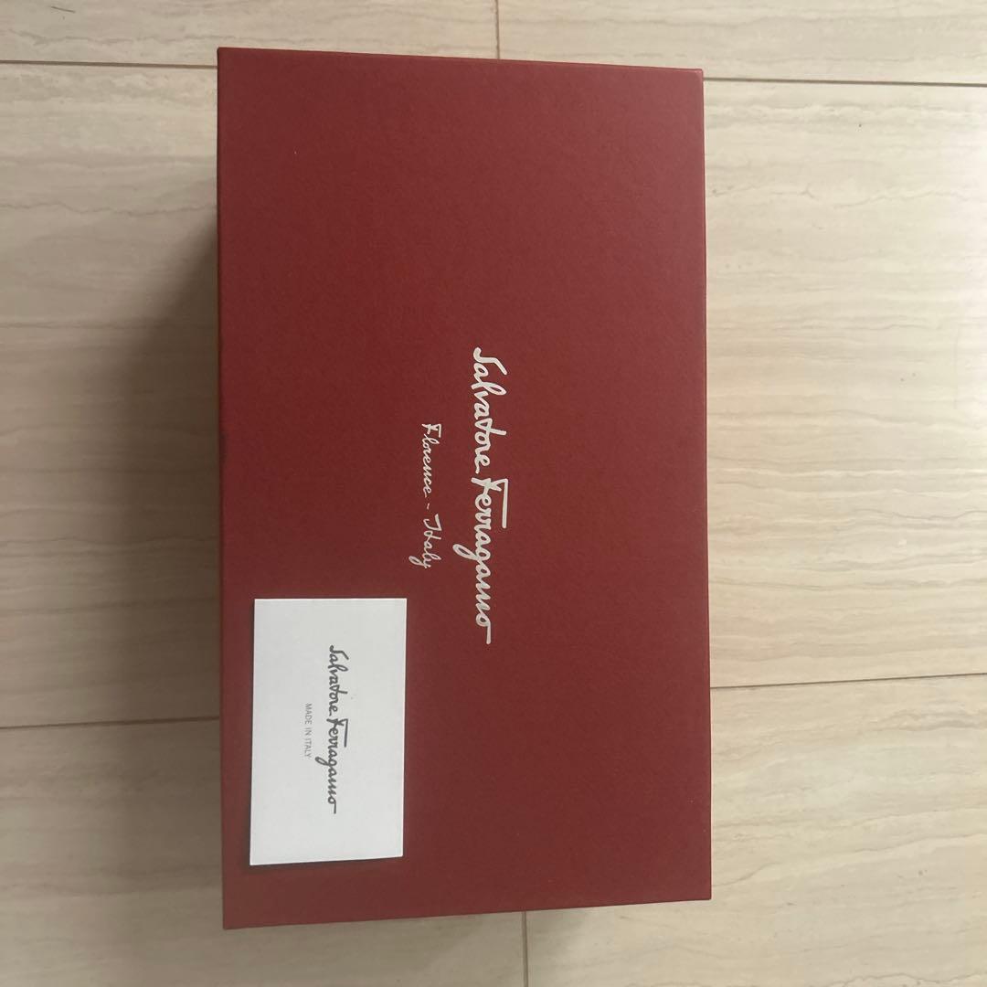 靴 SALVATORE FERRAGAMO