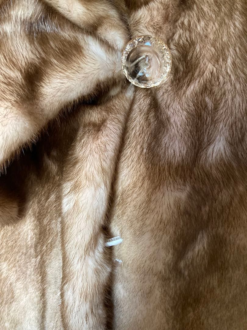 ミンク　ピンクファーコート ショート丈 大きな襟