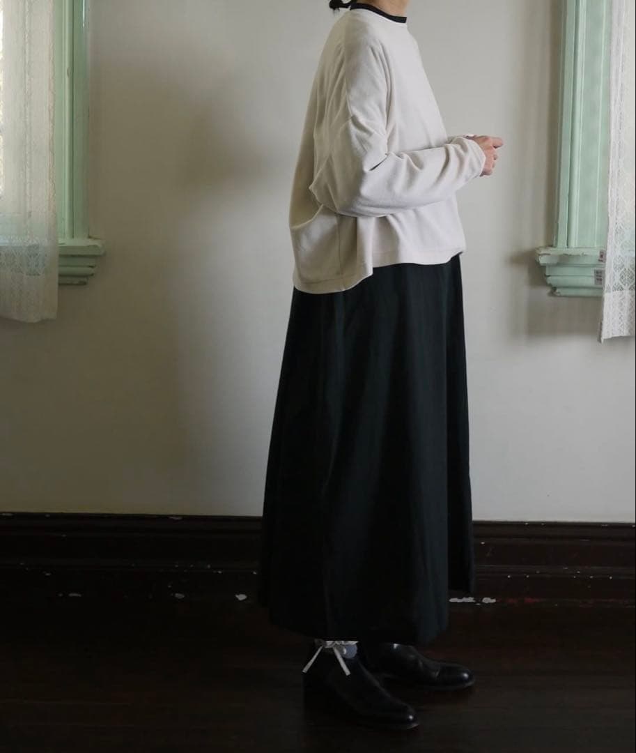 MOND ベロアプルオーバー