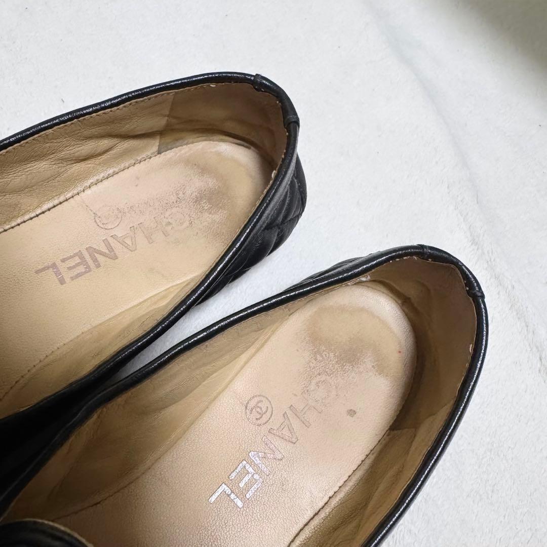 CHANEL シャネル　23cm黒 キルティング モカシン チェーン付き　ココ