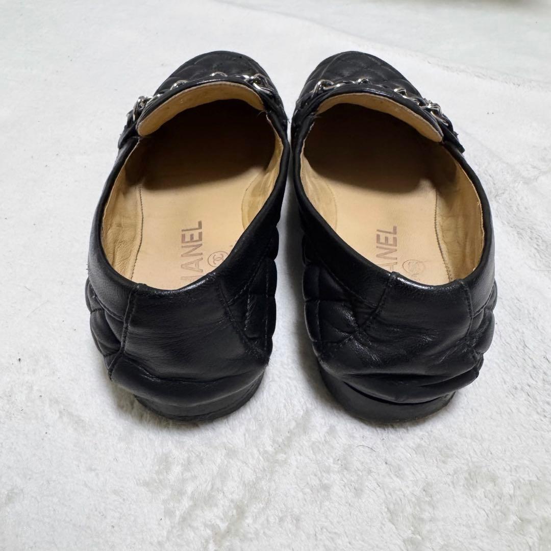 CHANEL シャネル　23cm黒 キルティング モカシン チェーン付き　ココ