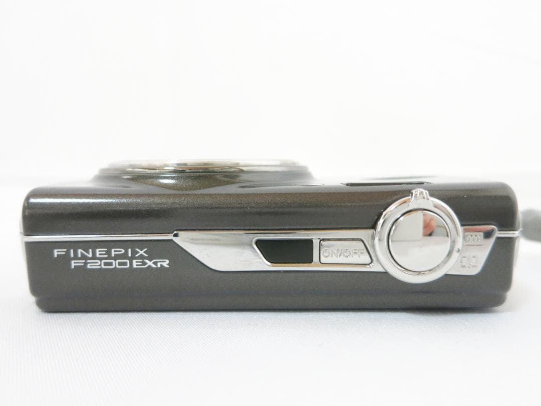 FUJIFILM コンパクトデジタルカメラ FINEPIX F200EXR 黒