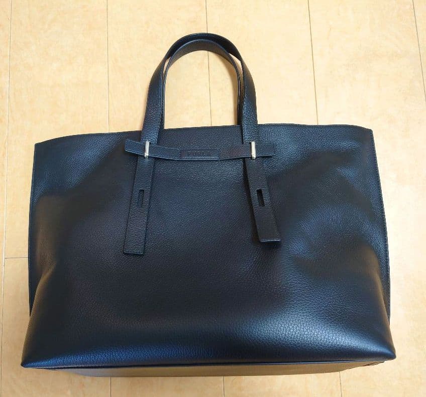 ＦＵＲＬＡ　MICHELLE M ホーボーバッグ C/TRACOLLA　ブラック