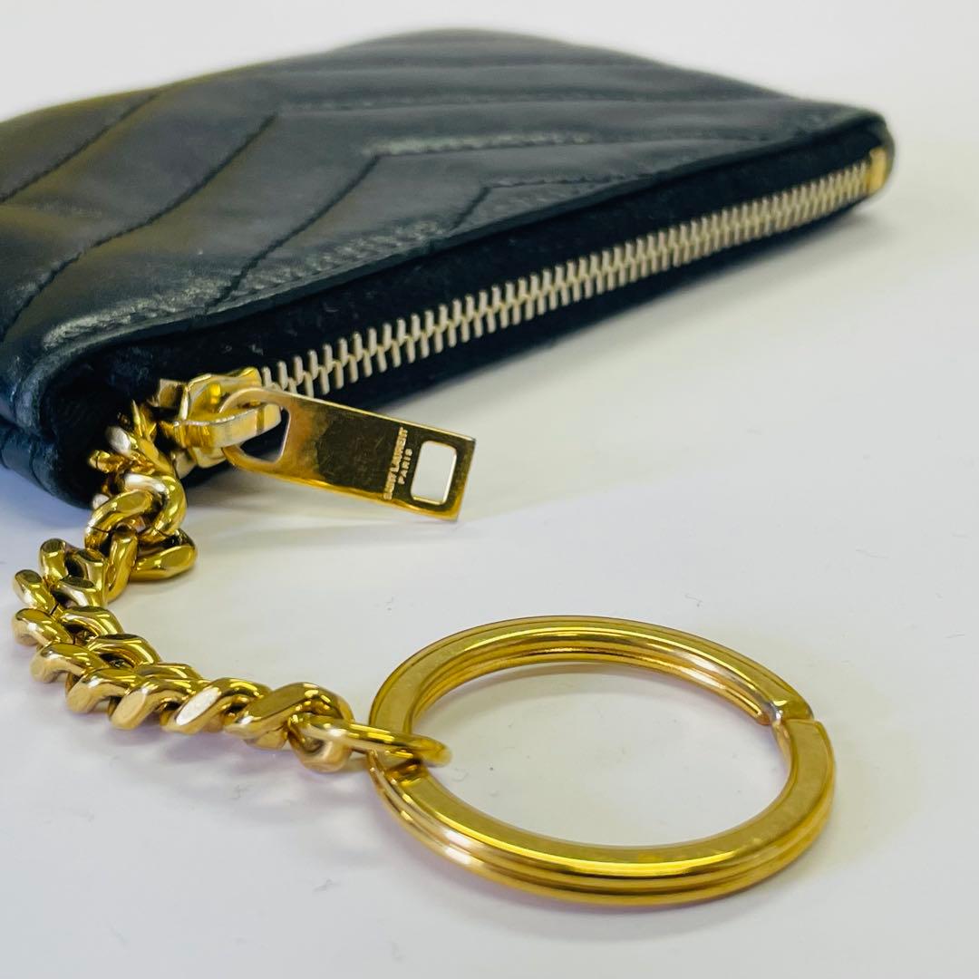 YSL 黒 レザー ケース キーチェーン付き　イヴ・サンローラン
