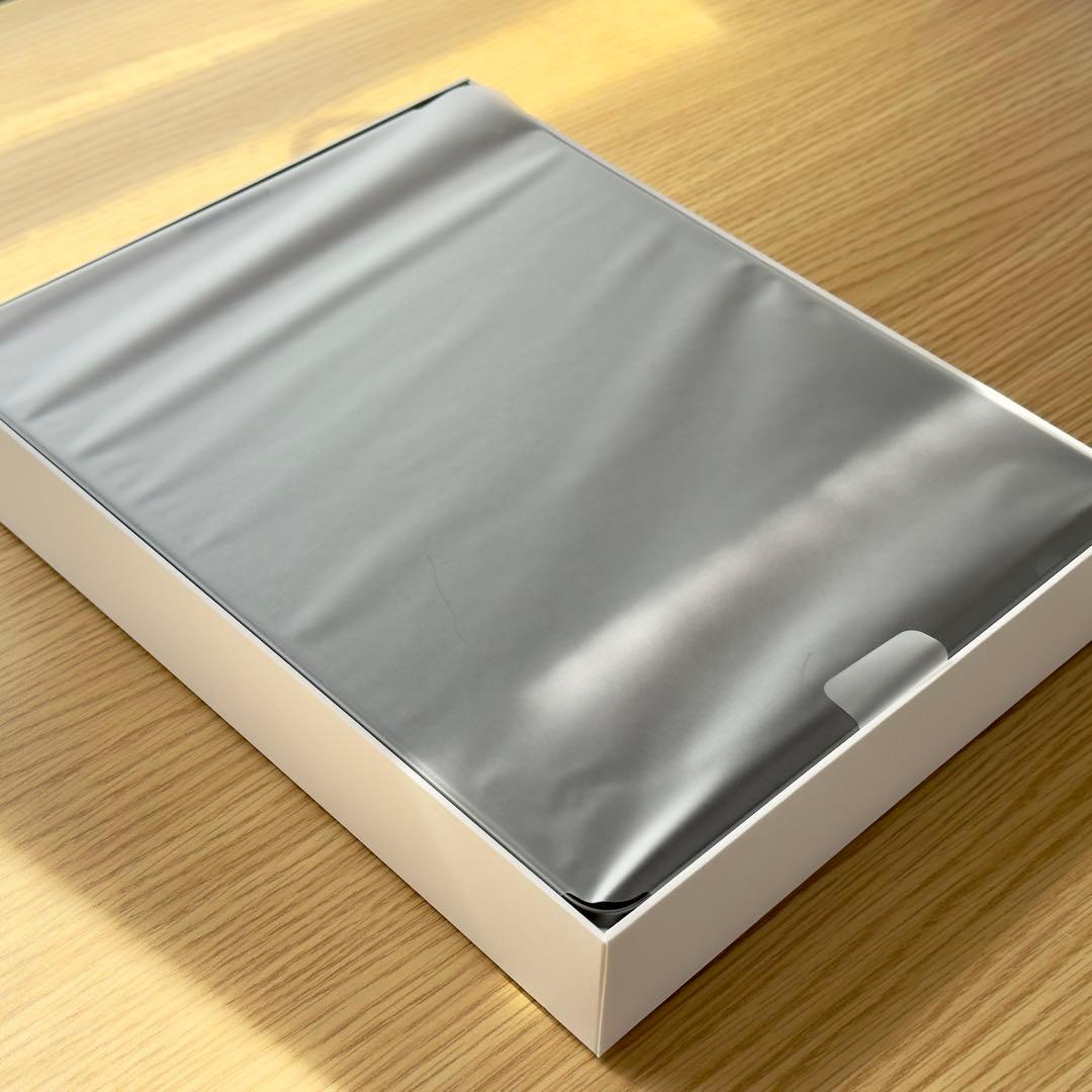 第4世代 iPad Pro 12.9インチ スペースグレー