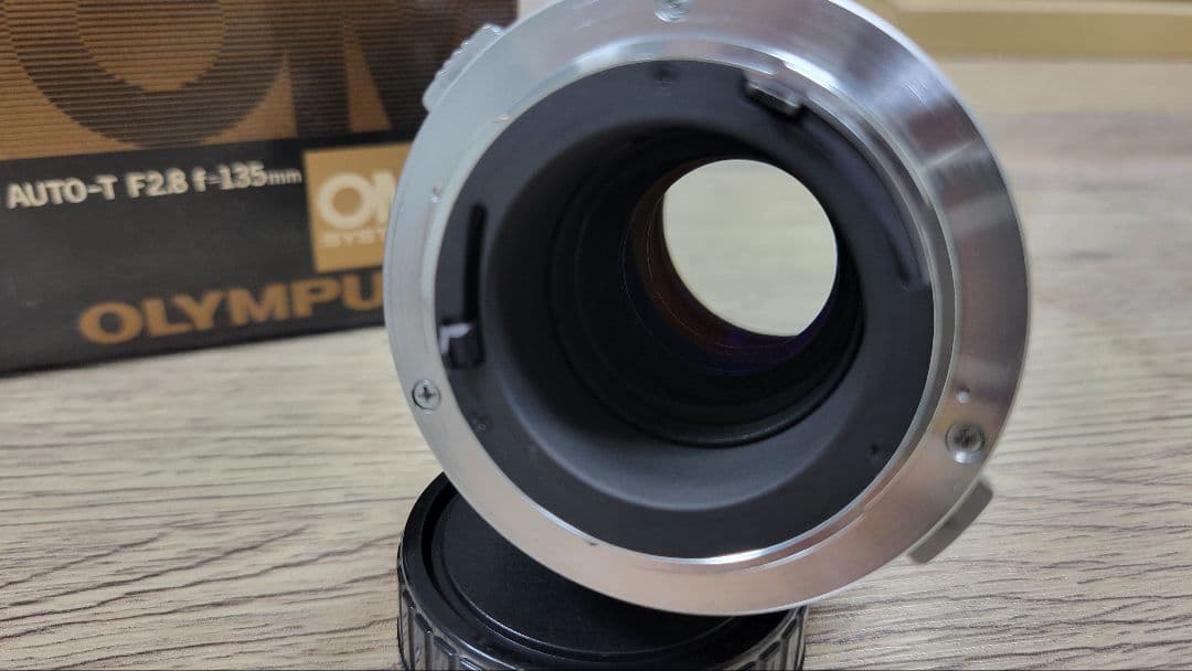 【美品】OLYMPUS E.ZUIKO AUTO-T F2.8 135mm