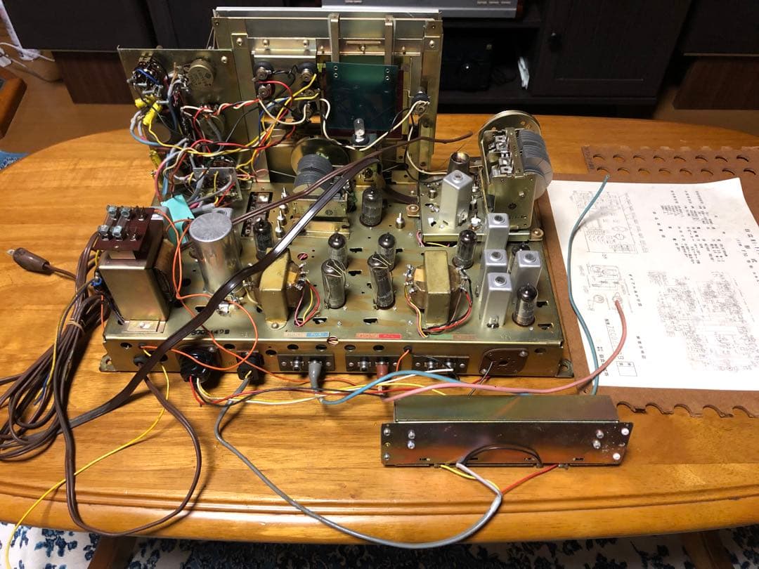 1960年代 日立Hi-Fi ステレオラジオからの取出し真空管アンプ　動作未確認