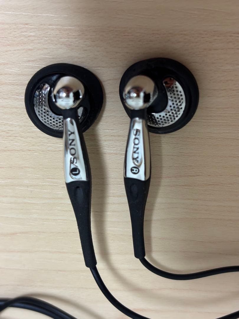 SONY ソニー イヤフォン MDR-E888 イヤホン