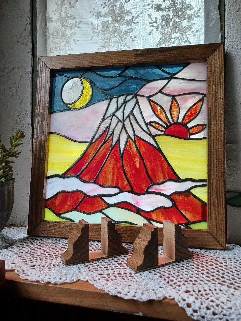 ピーちゃんステンドグラス　日月富士