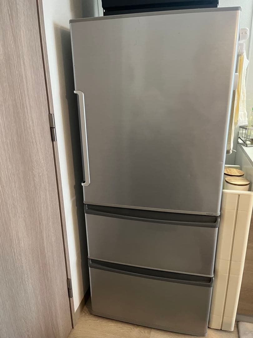 AQUA 272Lノンフロン冷凍冷蔵庫 AQR-271F(S)