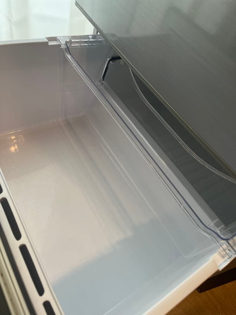 AQUA 272Lノンフロン冷凍冷蔵庫 AQR-271F(S)