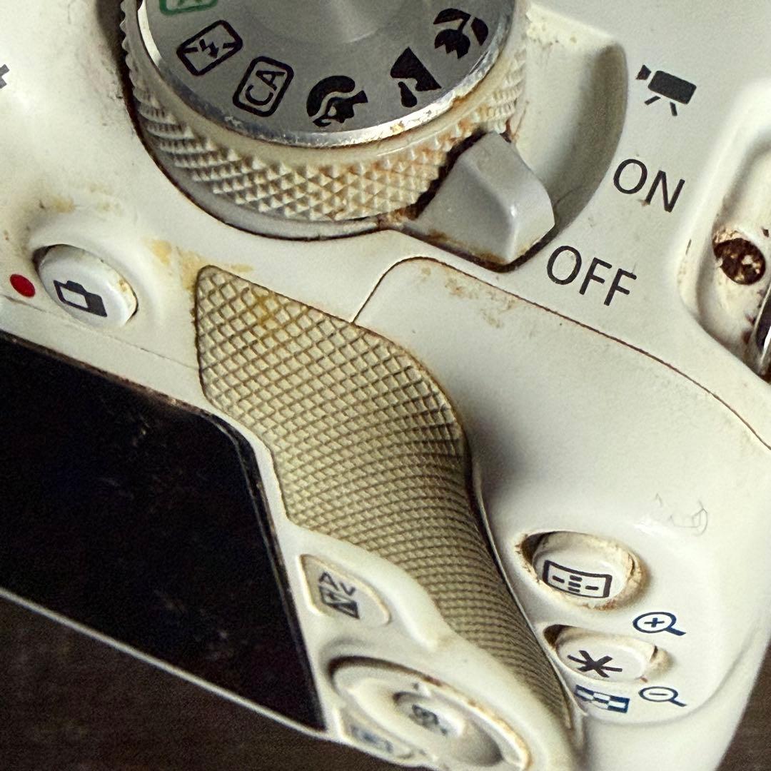 Canon EOS Kiss X7 ホワイト レンズ付き【B-70】