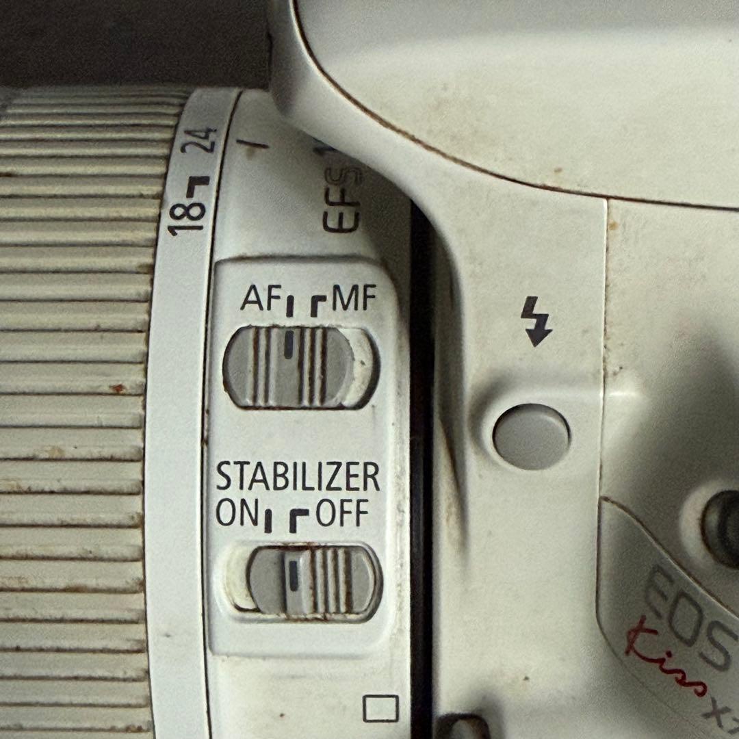 Canon EOS Kiss X7 ホワイト レンズ付き【B-70】