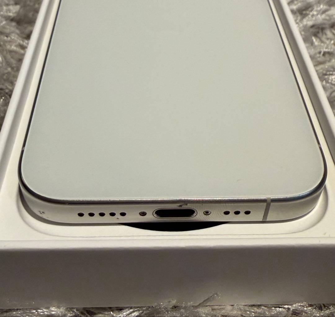 最安値iPhone 15 Pro128Gb バッテリー86% ホワイトチタニウム