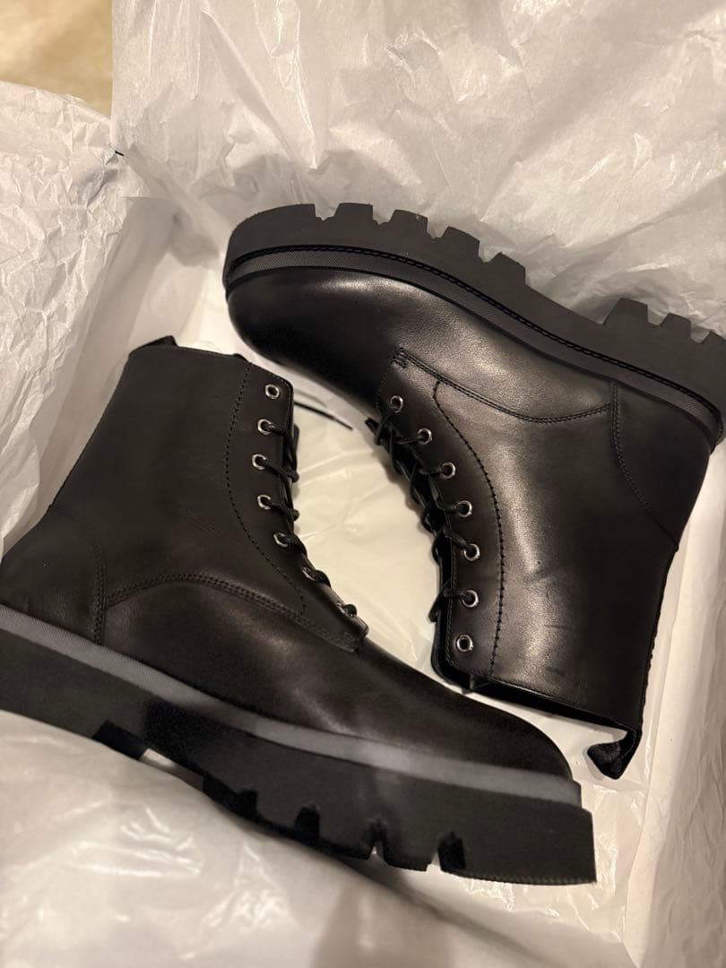 新品未使用dsquared2コンバットブーツ43