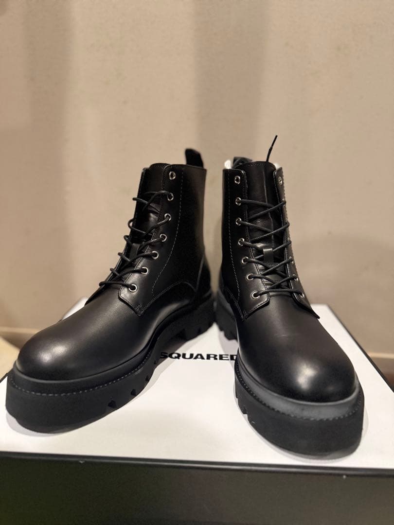 新品未使用dsquared2コンバットブーツ43