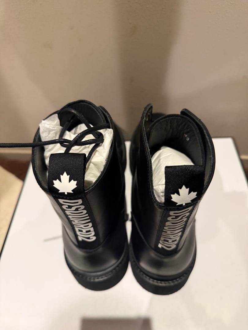 新品未使用dsquared2コンバットブーツ43