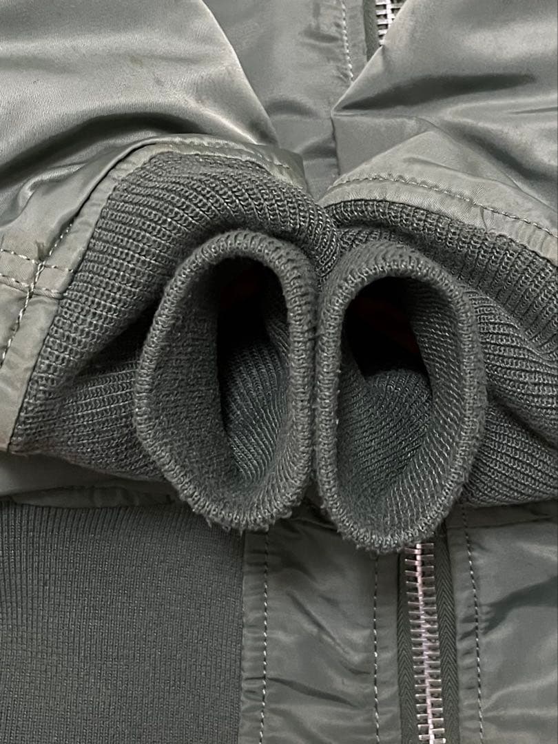 ALPHA INDUSTRIES MA−1オリーブグリーン フライトジャケット