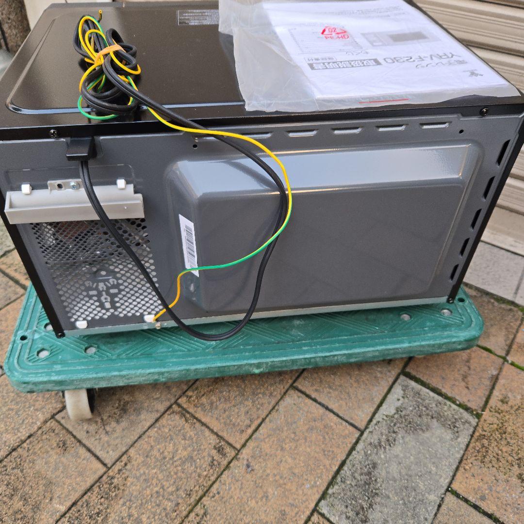 未使用　美品　2025年製　YAMAZEN　電子レンジ YRV-F230