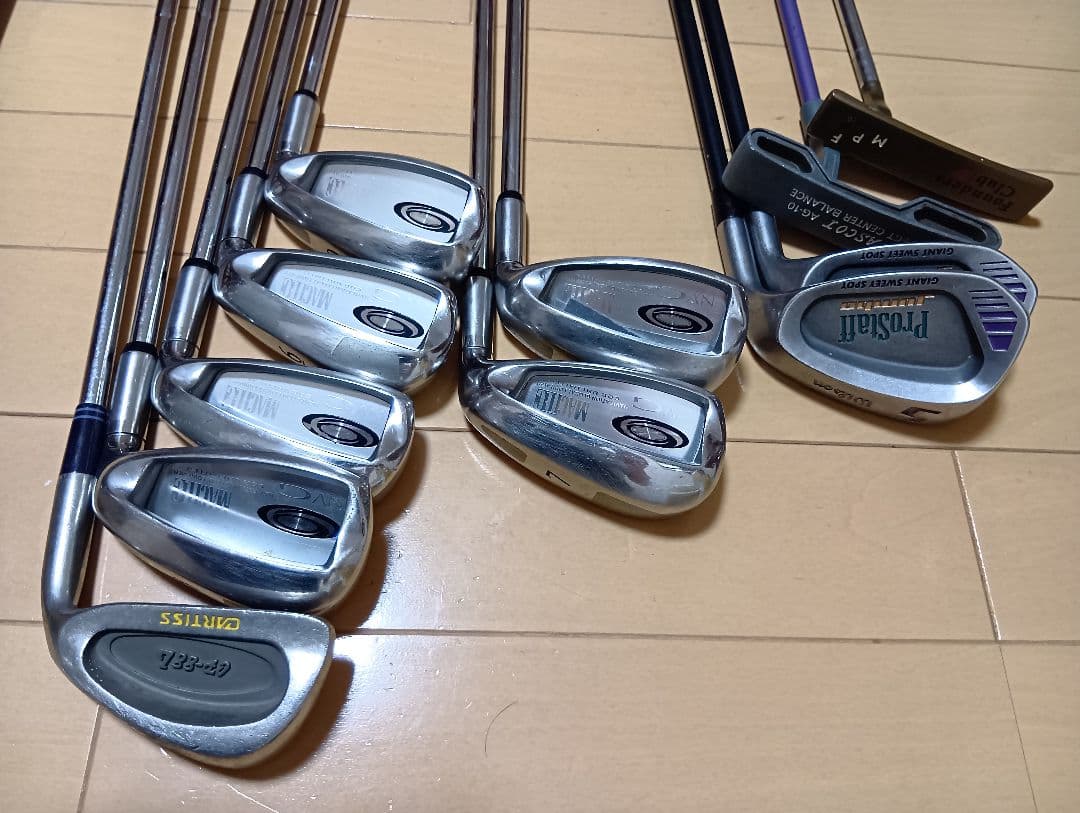 ゴルフバッグ キャディバッグ Srixon スリクソン ホワイト ブラック