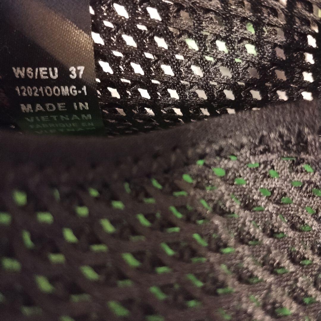 新品 同様☆完売色 20000円★ウーフォス リカバリーサンダル スニーカー