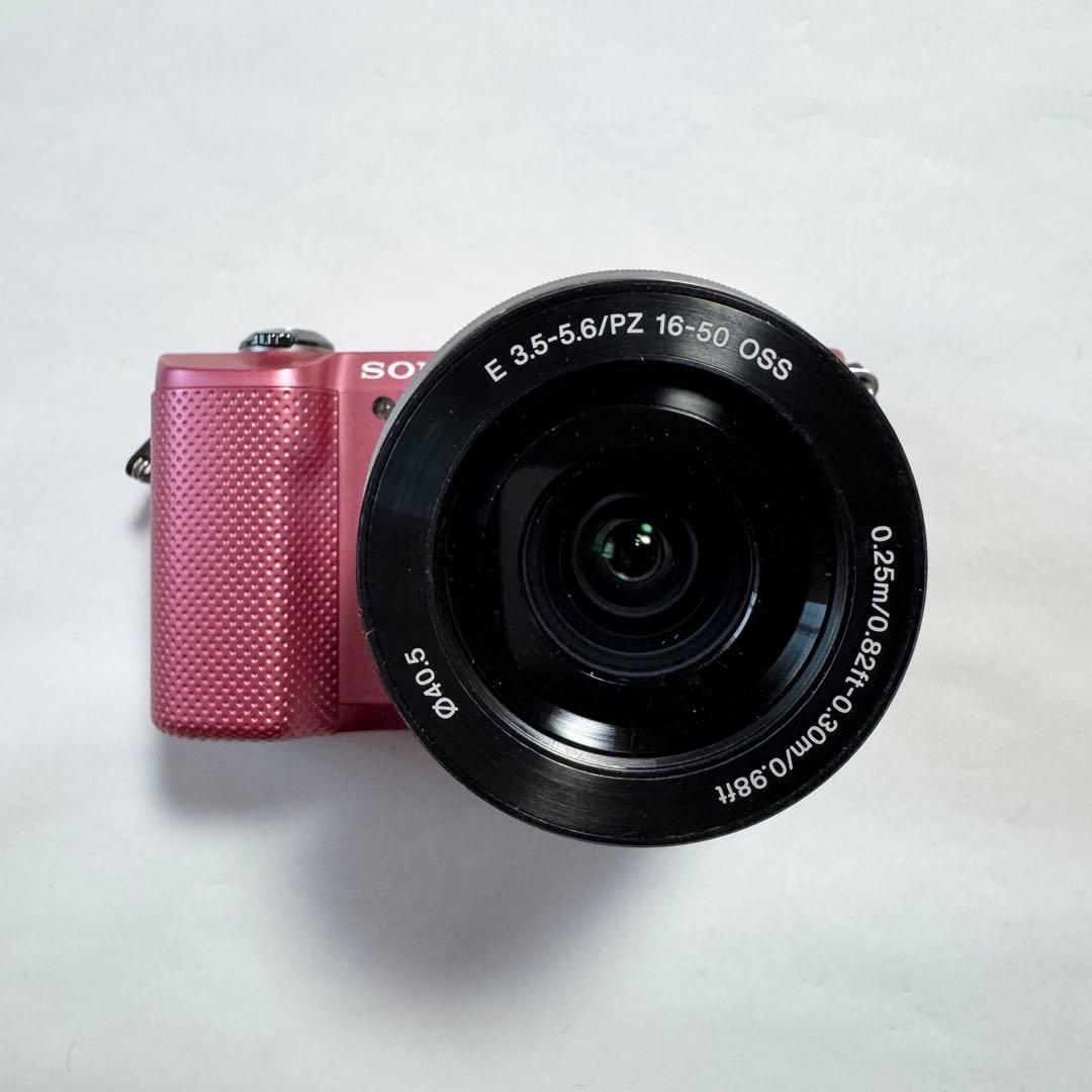 【ジャンク】SONY ミラーレス一眼カメラ α5000 ピンク