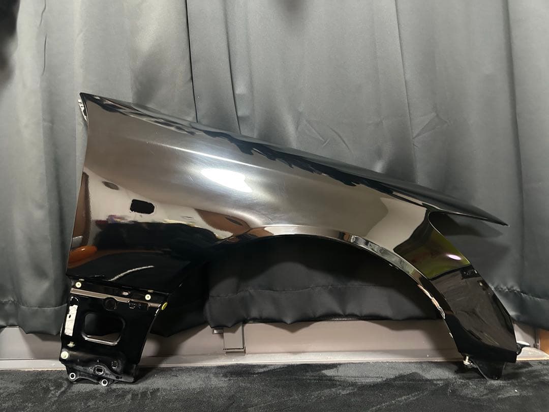 セルシオ30後期フロントフェンダー